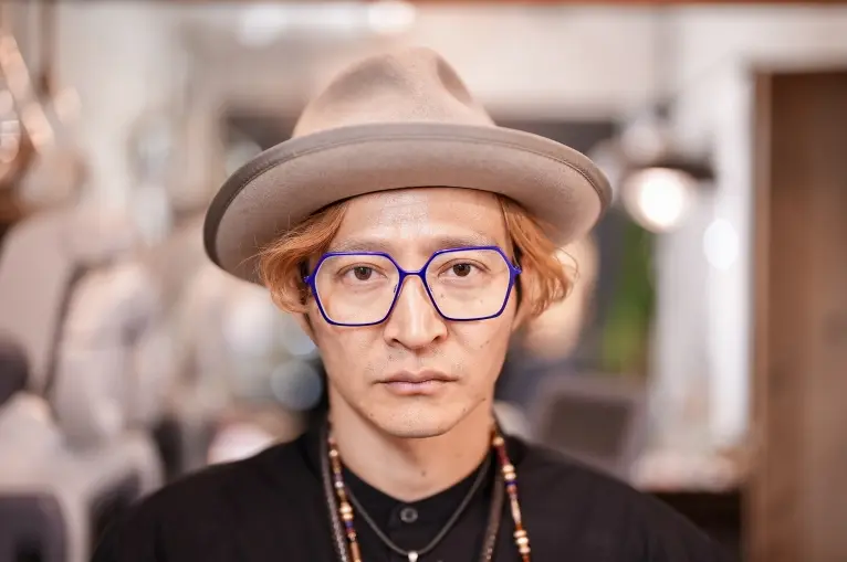 テオ Theo｜bromine 511 pure titanium｜テオがビッグメタルを