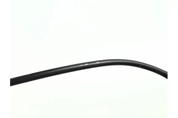 目立ちにくいですが、メッキに傷があります