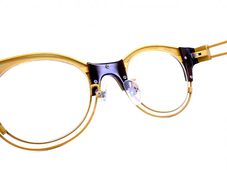 レスザンヒューマン less than human｜8282 4040｜馬鹿でエロティック