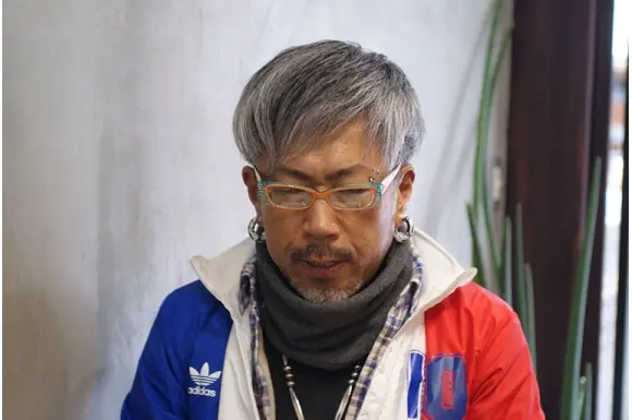 リュネット・ジュラ LUNETTES du JURA｜LUNETTES DU JURA ATSUKO2